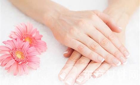 如何保養(yǎng)手部皮膚 這些手部保養(yǎng)方法趕緊學(xué)起來