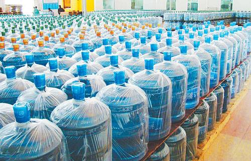 你還在喝桶裝水 那么這些常識(shí)你一定要知道