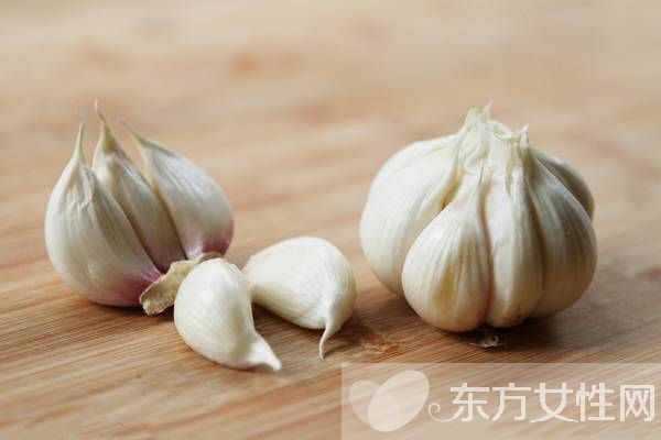 大蒜的功效與作用 大蒜的最佳養(yǎng)生吃法推薦
