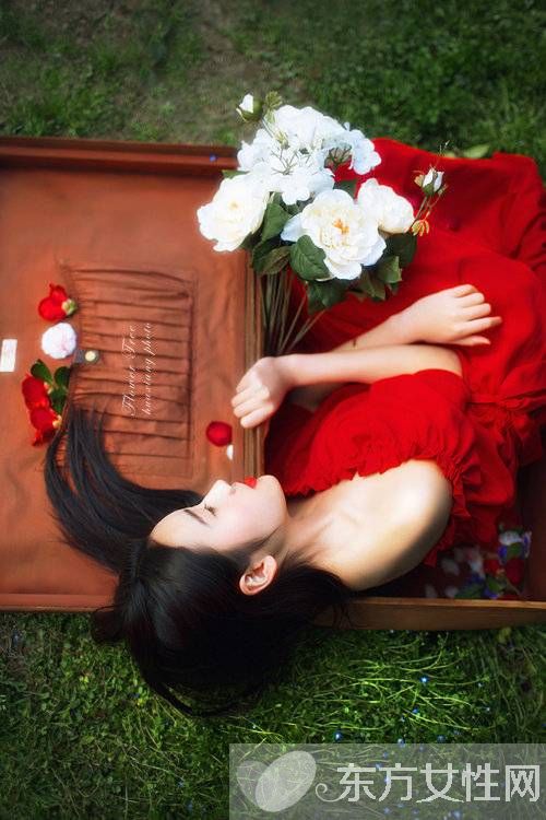 女人吃什么保養(yǎng)皮膚　日常就該這樣保養(yǎng)皮膚才好