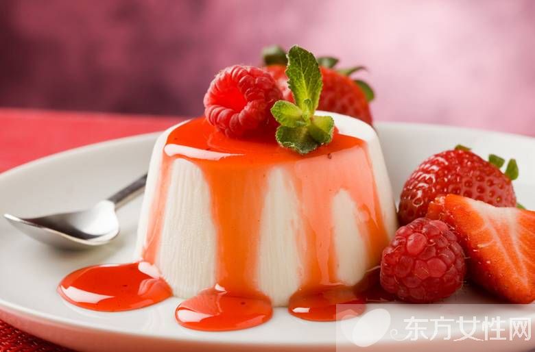 草莓的營養(yǎng)價值及功效 讓你越吃越美的水果哦