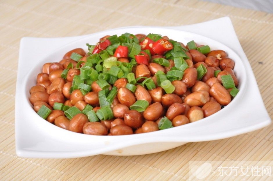 老醋泡花生的做法 吃花生的好處居然這么多哦