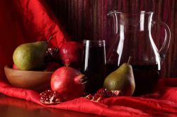 喝紅酒有什么好處與壞處 女人喝紅酒越喝越美哦