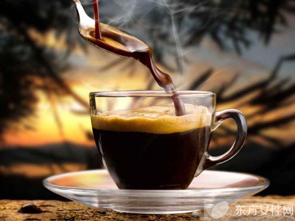 喝咖啡的好處與壞處 常喝咖啡小心導(dǎo)致骨質(zhì)疏松