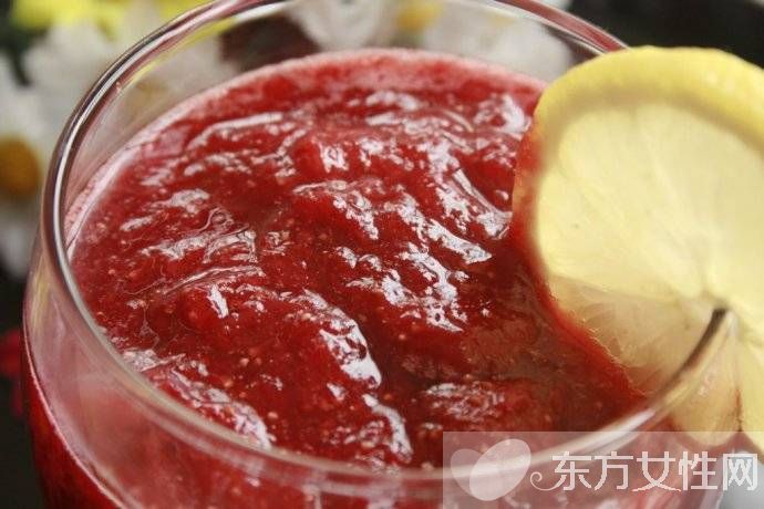 草莓的營養(yǎng)價值及功效 讓你越吃越美的水果哦