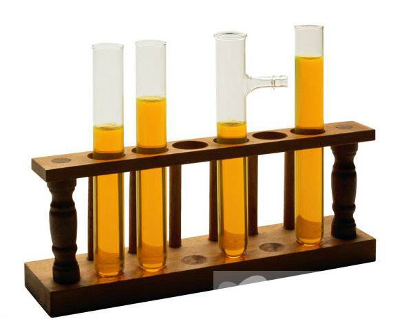 女人小便很黃怎么回事 小便后該用紙擦嗎