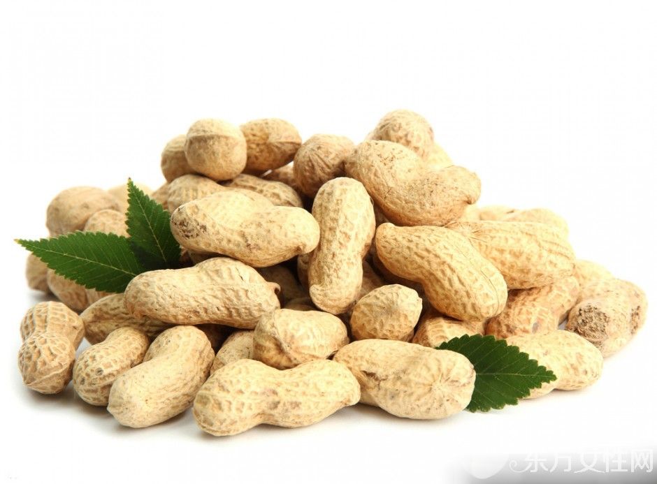 老醋泡花生的做法 吃花生的好處居然這么多哦