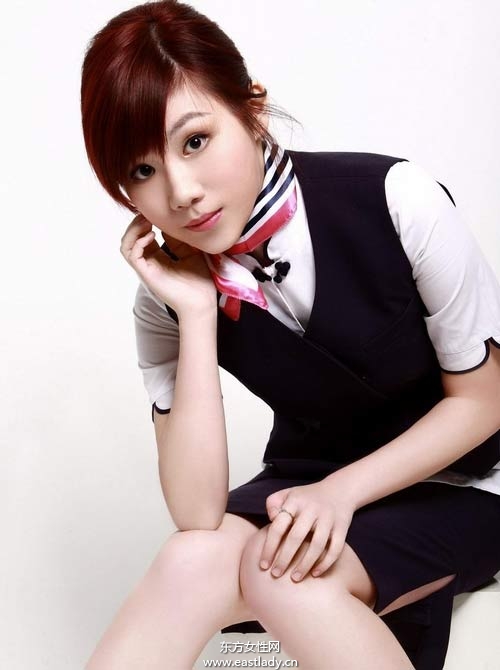 空姐親述心酸歷程 想多賺錢必須接受潛規(guī)則