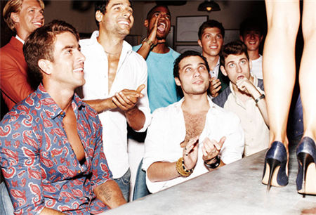 注意了男人出現(xiàn)這幾種現(xiàn)象說明他已經(jīng)劈腿了