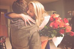 女人為什么會喜歡挽男人手臂 揭女性八大心理隱私