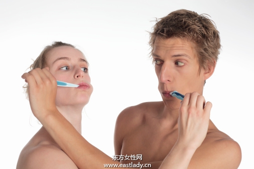 讓男人寵愛(ài)你一輩子的10個(gè)小方法