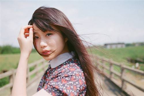 女人為什么會喜歡挽男人手臂 揭女性八大心理隱私