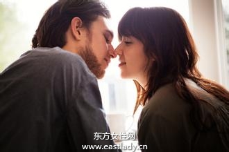 u=1797898429,568235784&fm=21&gp=0.jpg 中國人不愛接吻 是真的