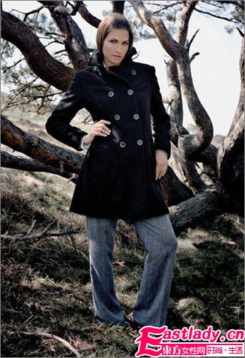 三人同床 畸形的生活讓我發(fā)瘋