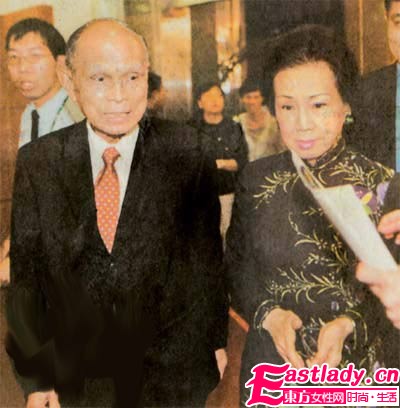 豪門與女星結(jié)下不解之緣 演繹父子 爭女 戲碼