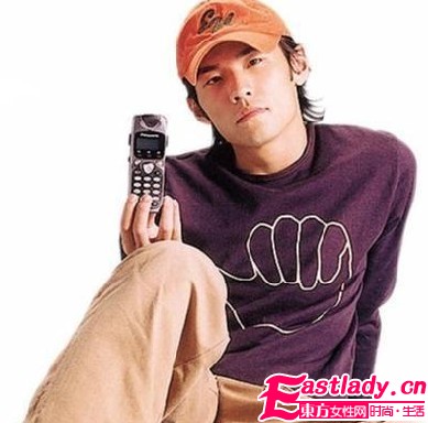 當(dāng)紅偶像明星 潛伏 婚姻  偽光棍 欺騙只為地位