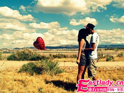 胸部太大總是招來女人嘲笑