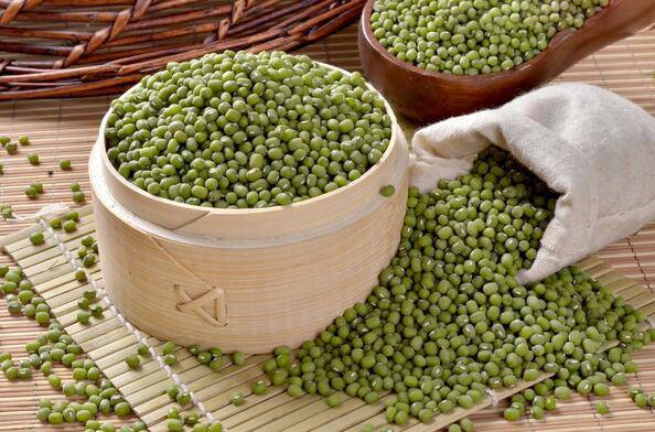 冰鎮(zhèn)綠豆沙的做法 綠豆有哪些功效與作用