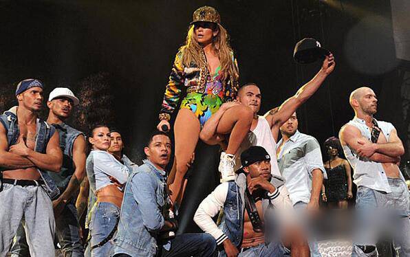 史上最 壕 婚禮現(xiàn)場曝光 新娘剛剛讀大一