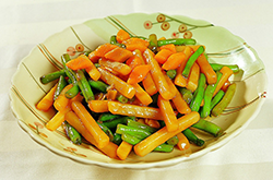 豆角燉土豆的家常做法  絕對滿足你的胃