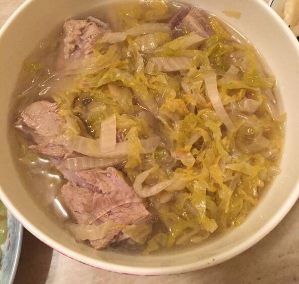 酸菜燉排骨是什么地方的菜 揭酸菜燉排骨做法