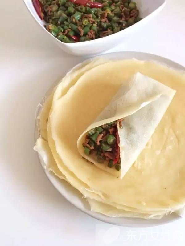 煎餅的做法怎么做 簡單步驟教你做煎餅卷肉末豆角