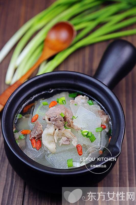 只需10分鐘就可以做出鮮美白蘿卜羊湯