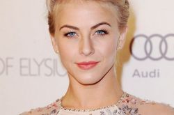 2016看歐美女星演繹時尚精致新娘發(fā)型