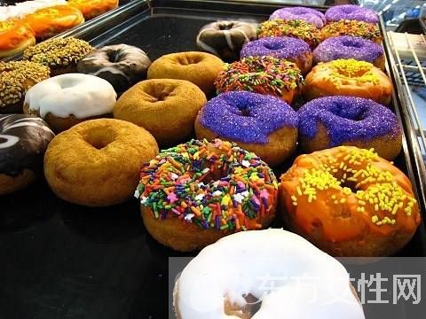 分享甜甜圈的做法步驟 甜甜圈的4小竅門(mén)你了解嗎