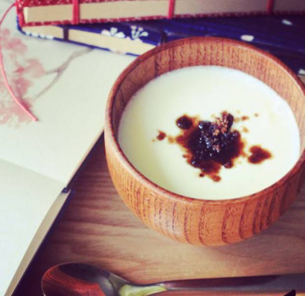 廣東風味小吃姜撞奶的制作方法 簡單易學益處多