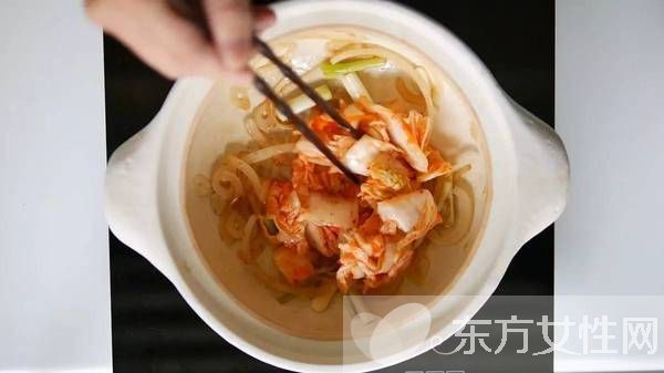 韓式泡菜海鮮鍋 誰說不能一個(gè)人吃火鍋