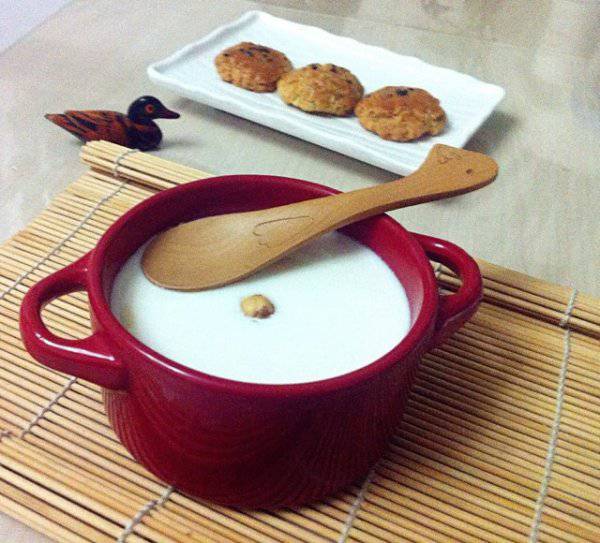 廣東風味小吃姜撞奶的制作方法 簡單易學益處多