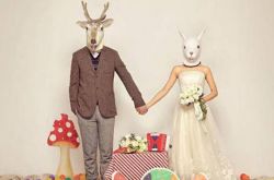 可愛童話風婚紗照賞析 婚紗禮服應(yīng)該怎么選