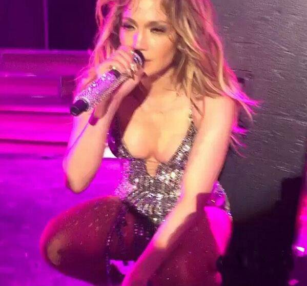 史上最 壕 婚禮現(xiàn)場曝光 新娘剛剛讀大一