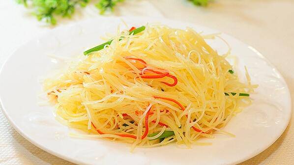 炒土豆絲的做法 揭如何炒土豆絲不粘鍋