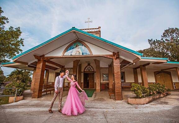 8款婚紗照創(chuàng)意造型 讓你的婚紗照個性十足