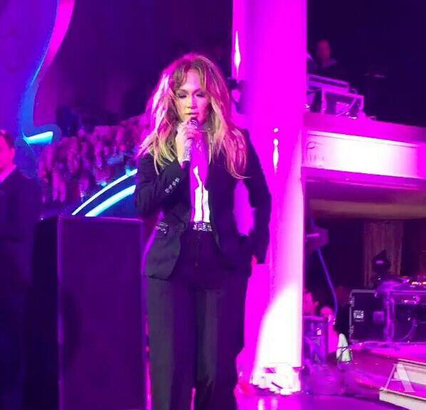 史上最 壕 婚禮現(xiàn)場曝光 新娘剛剛讀大一