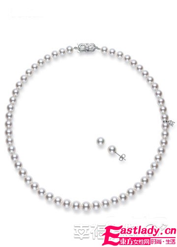 純潔優(yōu)雅 時(shí)尚珍珠扮靚冬日新娘