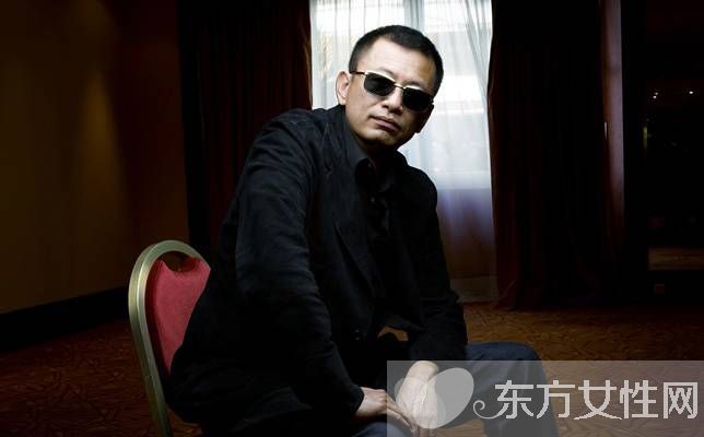 王家衛(wèi)為什么總戴墨鏡 說到底居然是因為一個女人