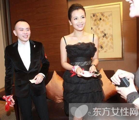 劉濤老公王珂背景個(gè)人資料 微博大贊愛(ài)妻自稱(chēng)吃軟飯