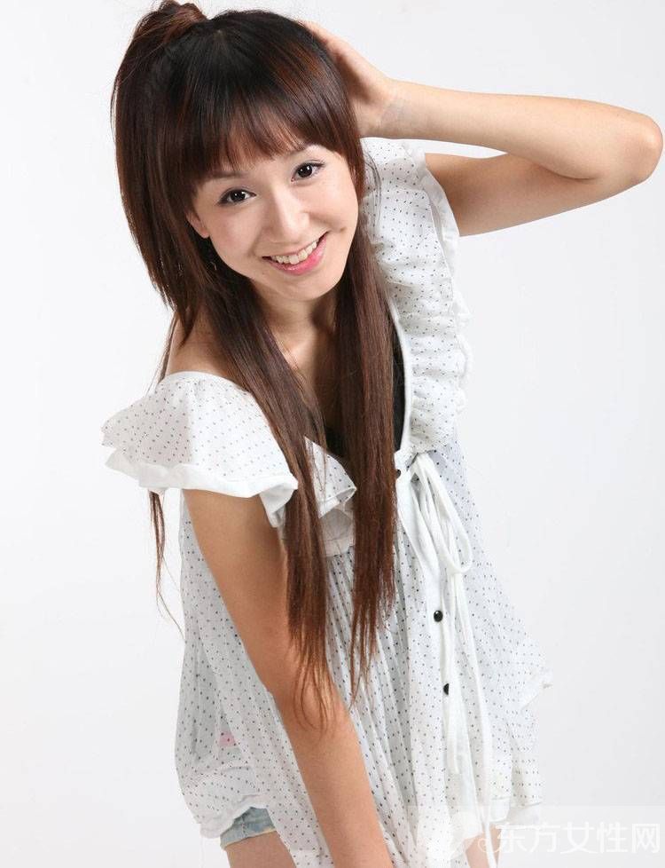 婁藝瀟老公是誰(shuí) 整容前照片流出網(wǎng)友大呼不相信