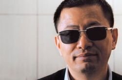 王家衛(wèi)為什么總戴墨鏡 說到底居然是因為一個女人