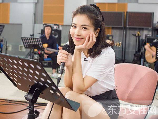 劉濤老公王珂背景個(gè)人資料 微博大贊愛(ài)妻自稱(chēng)吃軟飯