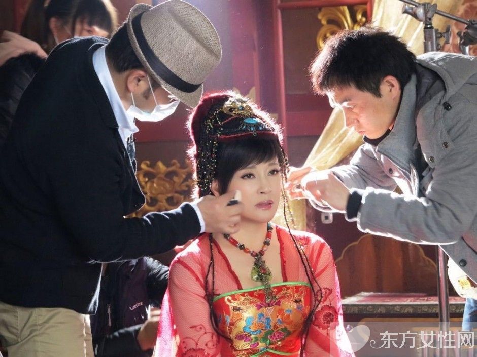 劉曉慶的卵巢保養(yǎng)靠什么 為何說她是 蠻橫 的女人