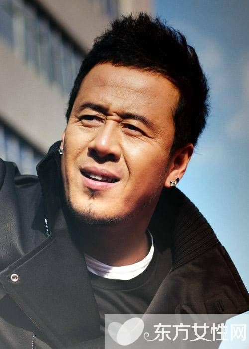 楊坤丁丁露骨床照大曝光 楊坤老婆個人資料遭扒