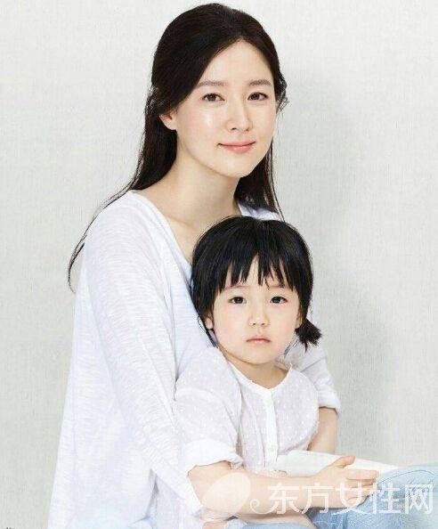 李英愛(ài)龍鳳胎兒女近照曝光 韓裔美國(guó)丈夫家底驚人