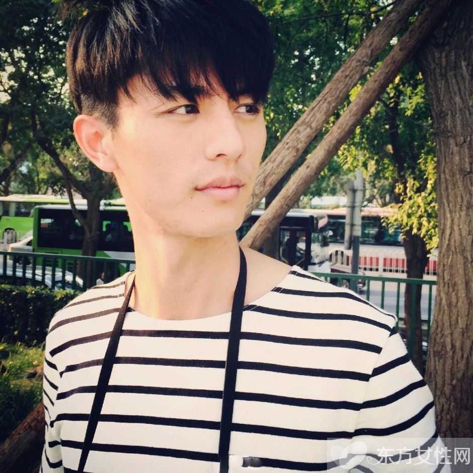 劉暢老婆吳子佳到底有多富 顏值爆表的一家子