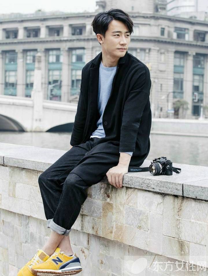 黃軒胡杏兒的婚紗照怎么回事 黃軒背景個人資料