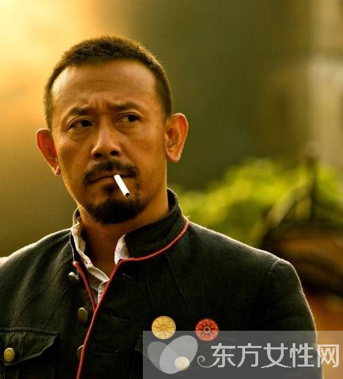 揭寧?kù)o為何遭美國(guó)老公拋棄 兒子陽(yáng)光帥照曝光