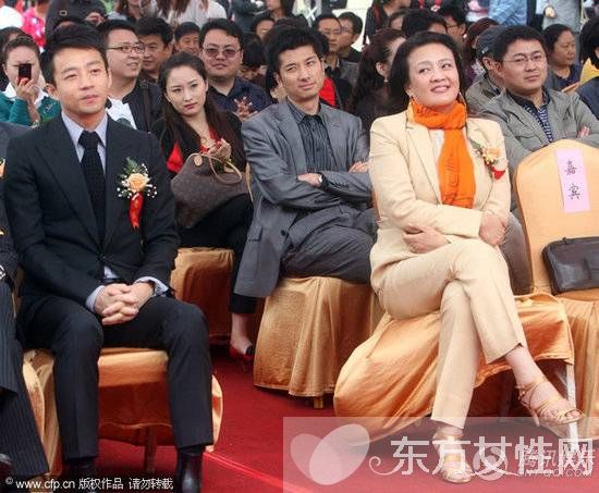 大S比汪小菲大幾歲 汪小菲母親張?zhí)m16億身家個(gè)人資料